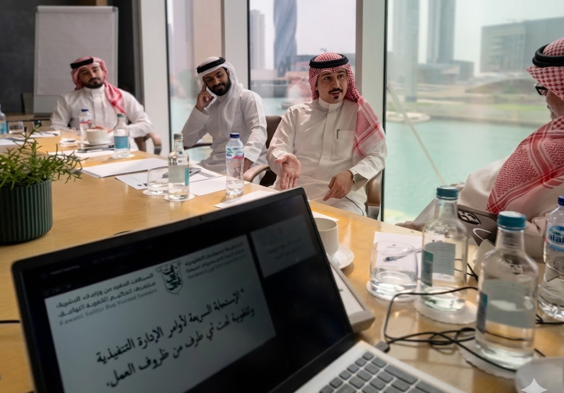 عقدت مجموعة بن يوسف القانونية وشركة بن يوسف للتنفيذ الخاص والتوثيق اجتماعًا تنظيميًا لبحث سبل تطوير الأداء